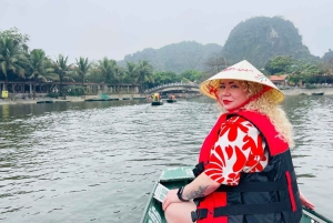 Hanoi: Ninh Binh Ui Valley or Trang An & Mua Caves & Hoa Lu