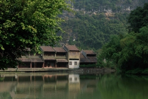 Hanoi: Ninh Binh Ui Valley or Trang An & Mua Caves & Hoa Lu