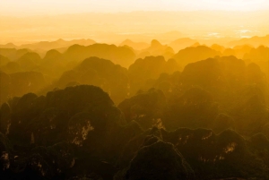 Hanoi: Ninh Binh Ui Valley or Trang An & Mua Caves & Hoa Lu