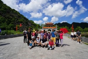 Excursão de luxo de 1 dia entre Hanói e Ninhbinh: Hoa Lu, Tam Coc, Caverna Mua