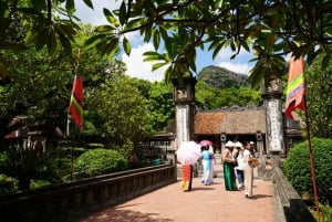 Excursão de luxo de 1 dia entre Hanói e Ninhbinh: Hoa Lu, Tam Coc, Caverna Mua