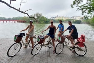 Excursão de meio dia de bicicleta pelo bairro antigo de Hanói e pelo Delta do Rio Vermelho