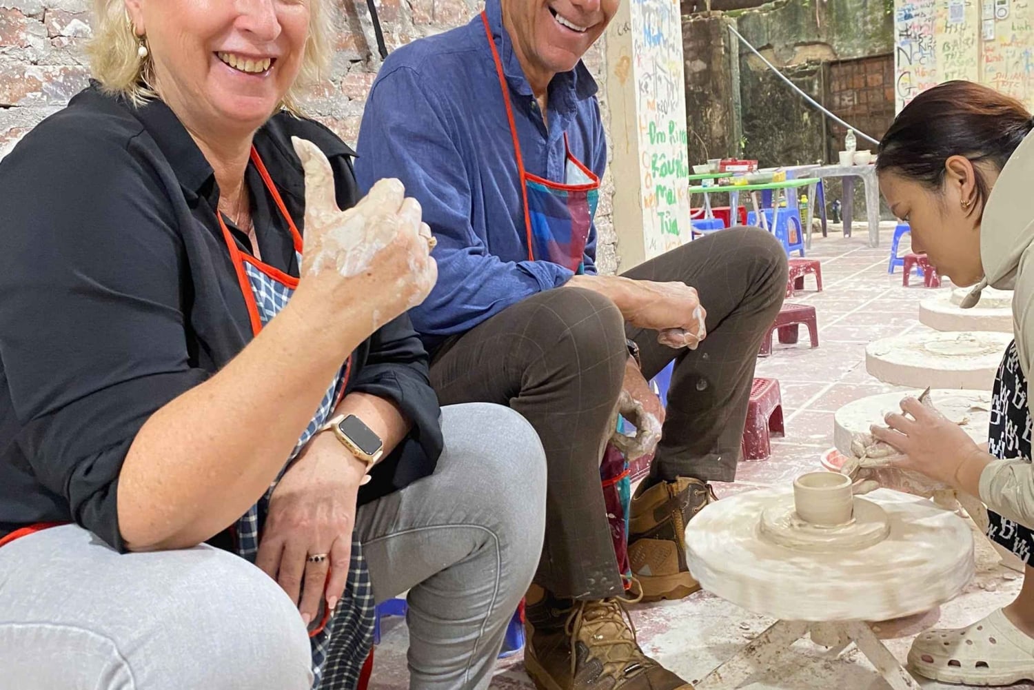 Hanois utkant: Keramikklandsbyen Bat Trang – halvdagstur på Vespa