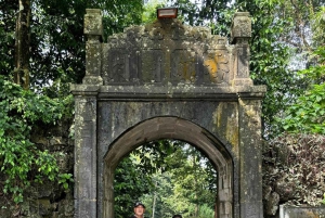 Hanoi: Perfume Pagoda Day Tour with Boat Ride & Cave Visit