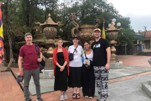 Hanoi: Pagoda dei Profumi con giro in barca e villaggio della seta di loto