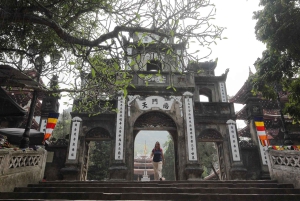 Hanoi: Pagoda dei Profumi con giro in barca e villaggio della seta di loto