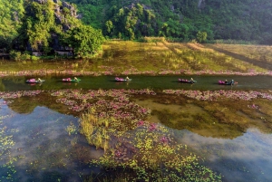 Hanoi: Pagoda dei Profumi con giro in barca e villaggio della seta di loto