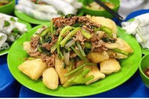 Hanoi: Pho Explore Tour with 3 Tastings and Local Dessert