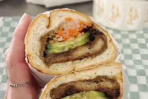 Hanoi: Private Food Tour and Train Street Experience