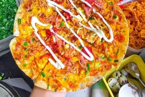 Hanoi: Private Food Tour and Train Street Experience