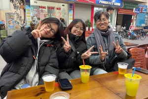 Hanoi: Rainbow Street Food Tour with LGBTQ+ -Friendly Guide