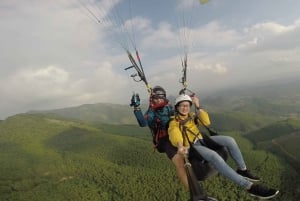 Hanoi Sky Tour: Han Hanoi: Paragliding