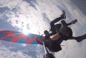 Hanoi Sky Tour: Han Hanoi: Paragliding