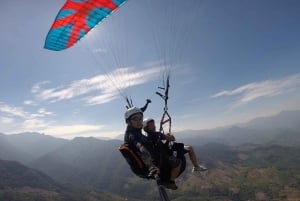 Tour du ciel de Hanoi : Parapente