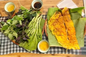 Hanoi: Vietnamese Street Food Tour with a Local Guide