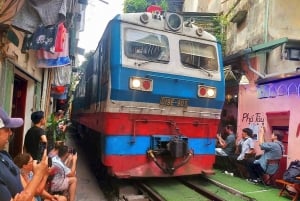 Hanói: Tour gastronómico de rua com a rua do comboio e o bairro antigo