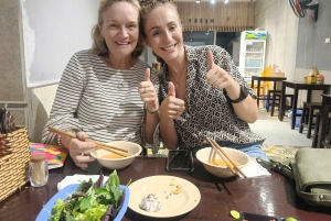 Hanoi Street Food Tour with Train Street - Small Group