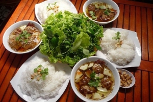 Hanoi: Street Food Walking Tour & Water Puppet Show