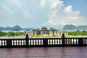 Hanoi: Tam Chuc grootste pagode ter wereld of hoed en wierook