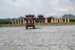 Hanoi: Tam Chuc grootste pagode ter wereld of hoed en wierook