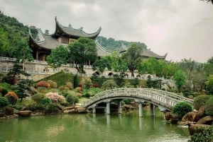 Hanoi: Tam Chuc grootste pagode ter wereld of hoed en wierook