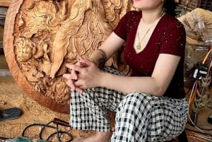 Hanoi: Thuong Mao -puusepänkylä tai hattujen ja suitsukkeiden kylä