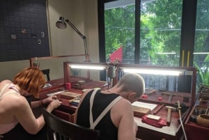 Hanoi: Taller de fabricación de ANILLOS de plata únicos