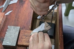 Hanoi: Taller único de fabricación de ANILLOS/COLGANTES de plata