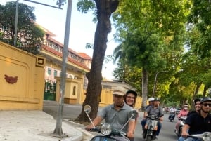 Hanoi Vespa Authentic Experience Tour with Local Guide