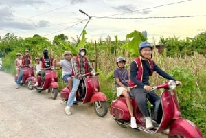 Hanoi: Vespa-Tour zum Keramikdorf Bat Trang, von Frauen geführt