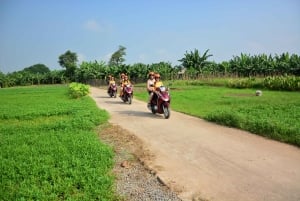 Hanoi: Vespa-Tour zum Keramikdorf Bat Trang, von Frauen geführt
