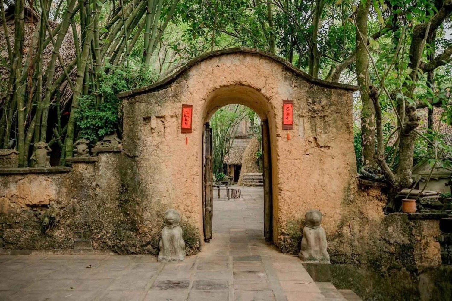 Hanoi Viet Phu Thanh Chuong ou Aldeia do Incenso e Aldeia do Chapéu