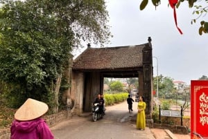 Hanoi Viet Phu Thanh Chuong oder Weihrauchdorf & Hutdorf