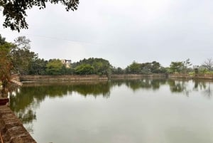 Hanoi Viet Phu Thanh Chuong oder Weihrauchdorf & Hutdorf