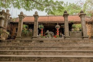 Hanoi Viet Phu Thanh Chuong oder Weihrauchdorf & Hutdorf