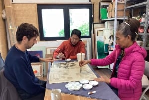 Hanoi: Vietnamese Silk Painting Workshop with Tea