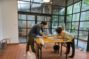 Hanoi: Vietnamese Silk Painting Workshop with Tea