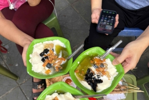 Hanoi: West Lake Cycling Tour with Dinner