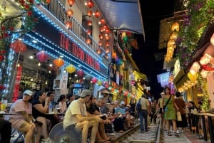 Hanoi: Incense Village, Hat, and Lacquer Artisanal Tour