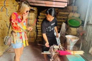 Hanoi: Incense Village, Hat, and Lacquer Artisanal Tour