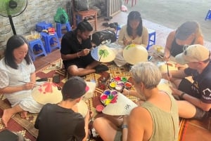 Le paradis de Hanoi : Encens, fabrication de chapeaux et rue du train