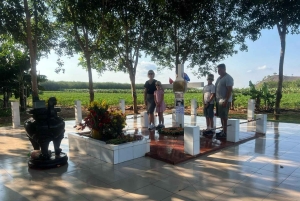 Hô Chi Minh-Ville : Long Tan et base australienne de Nui Dat avec la plage de Vung Tau