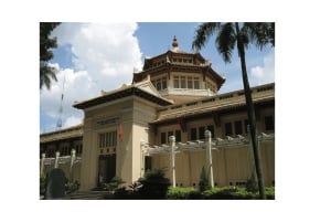 Ho Chi Minh: Private Botanical Garden, Waterbus & Landmarks