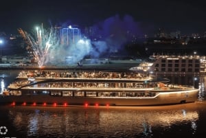 HCMC: Waterpoppenshow en luxe dinerrondvaart