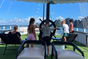 Eventyr i den skjulte Halong-bugt: huler, landsbyer og kajak