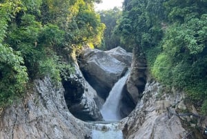 Ha Giang Loop Car 3 dagen 2 nachten door OHC Travel