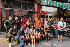 Ho Chi Minh: Original Walking Street Food Tour med lokale