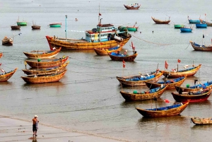 Ho Chi Minh: 2-Day Mui Ne Beach Tour with Sand Dune Sunrise