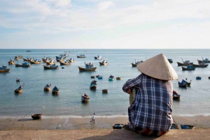 Ho Chi Minh: 2-Day Mui Ne Beach Tour with Sand Dune Sunrise