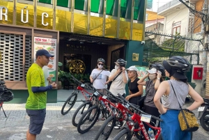 Ho Chi Minh: Bike Tour of Local Markets, Coffee & History